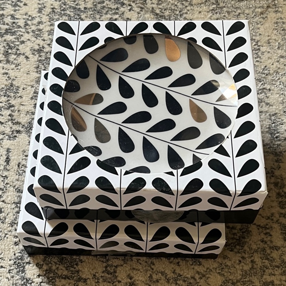 Black & White Leaf Patterned Designer Dessert Plates Embellished with 14k Gold.